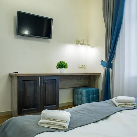 Mini Barvy Lvova On Horodotska St. Lägenhetshotell Lviv